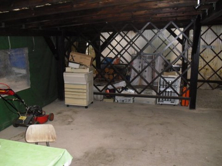 25m-208